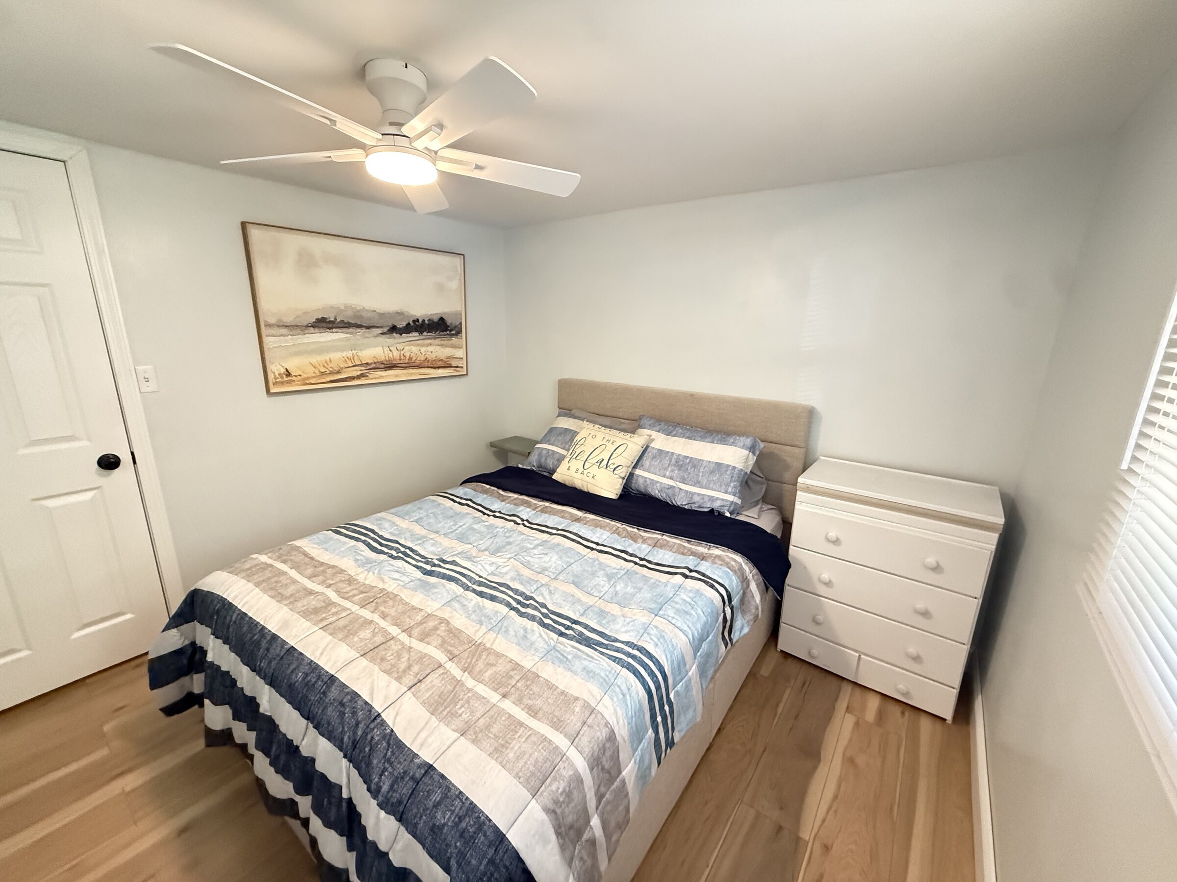 Queen bedroom